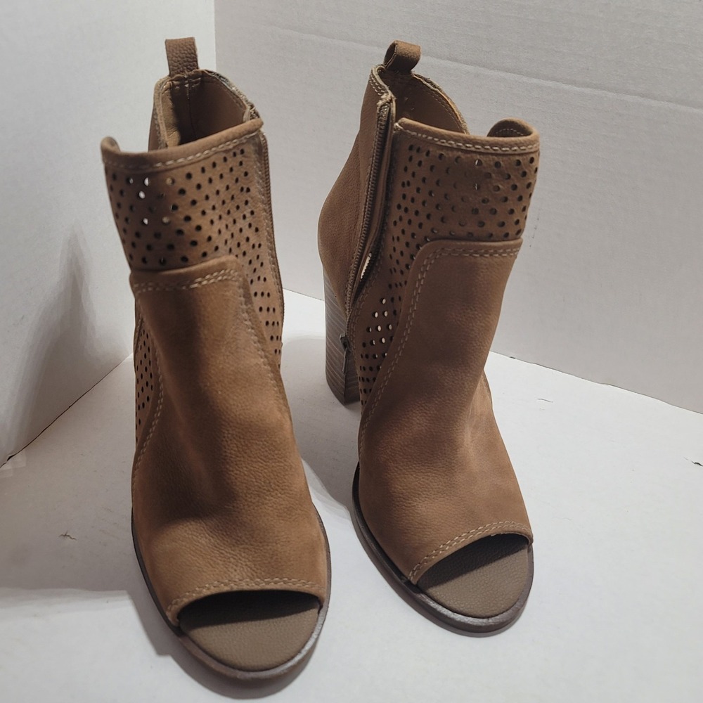 Lucky Brand Women's High Heel Booties Sz 8 Brown Laser Cut Open Toe Western Boot